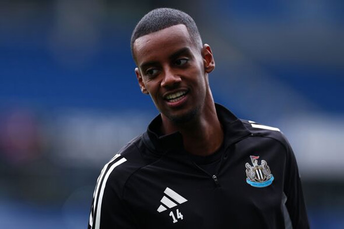Isak is still happy in Newcastle