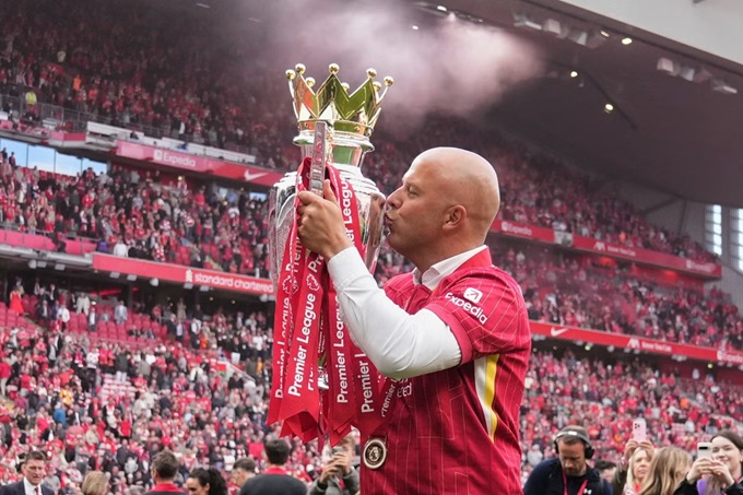Arne Slot's victory squad is upgraded by young players but not inexperienced