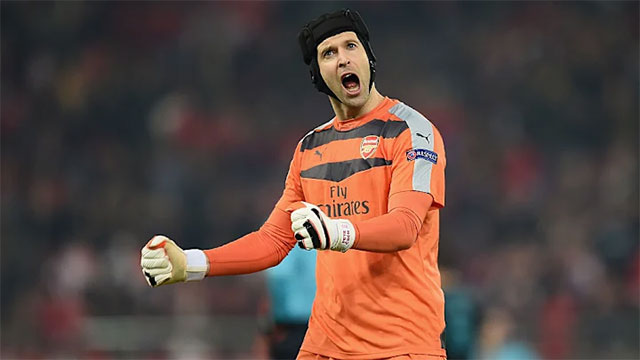 At Arsenal, Cech played 139 matches and had 54 clean sheets.