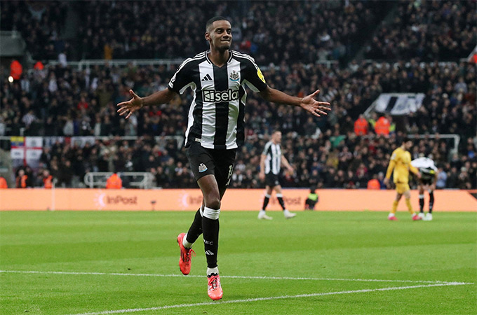 The solid financial platform helps Liverpool freely recruit Isak