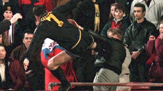 Cantona with classic kung-fu 