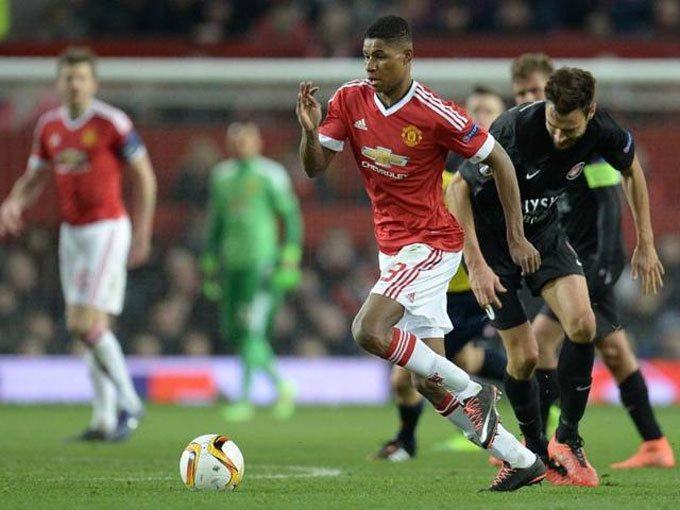 Rashford in the debut of the first team MUTJYLLAND in the 2016 Europa League