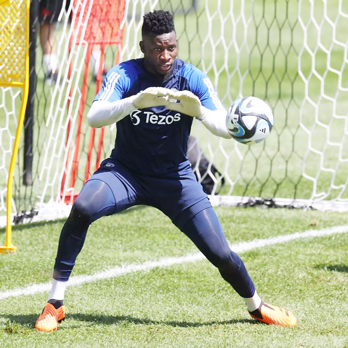 Onana is actively practicing to be able to play in the opening match of the Premier League 2025/26