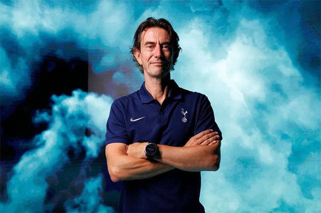 Coach Frank has just accepted to lead Tottenham