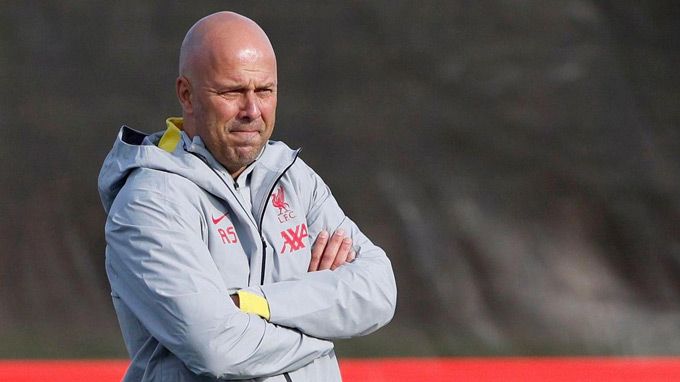 Coach Slot is showing how delicate he is in Liverpool