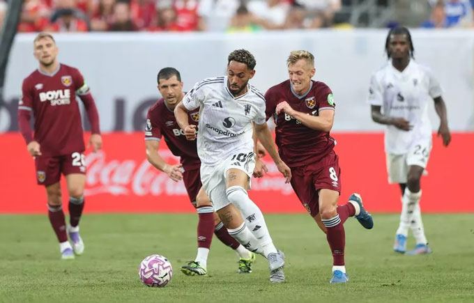 MU defeated West Ham 2-1