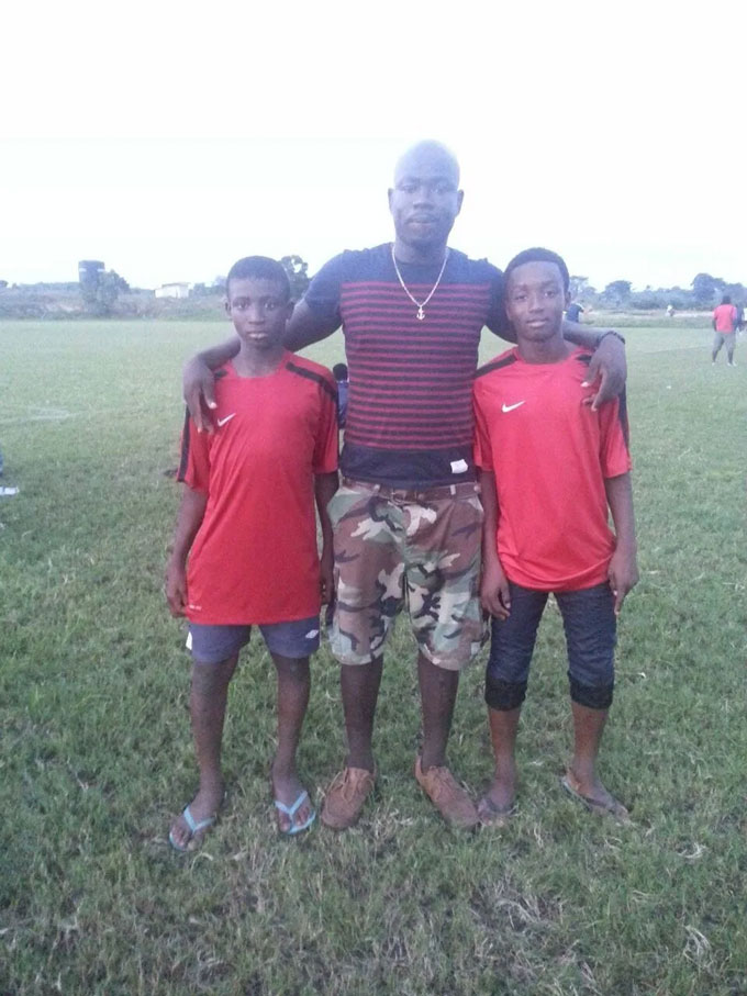 Mohammed Kudus (left) as a child