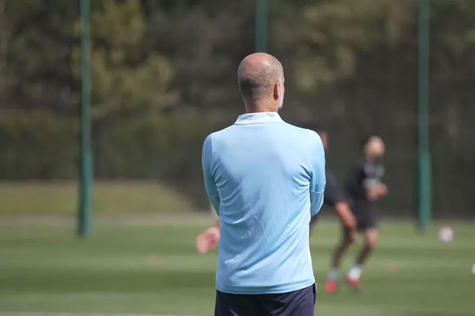 Guardiola mainly observed the Man City players practicing