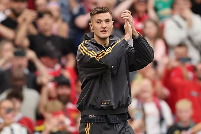 Sesko debuted with mu fans