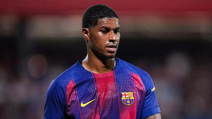 Rashford is now wearing a Barca shirt