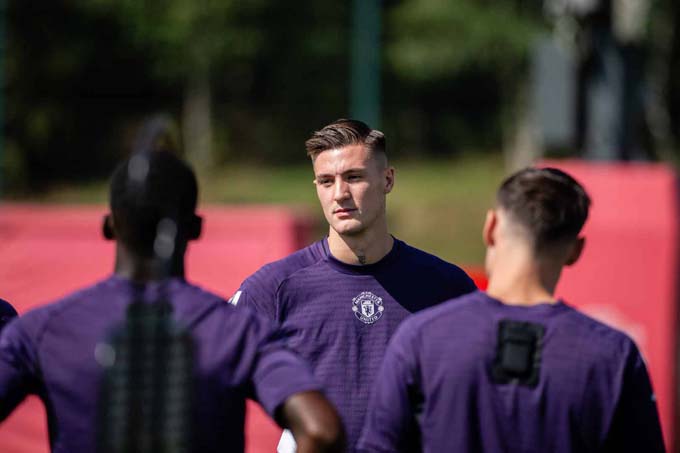 Sesko is integrating well with MU