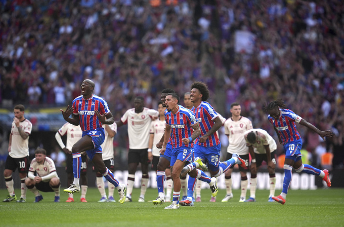 Liverpool lost 2-3 in a penalty shootout with Crystal Palace in the English Super Cup match