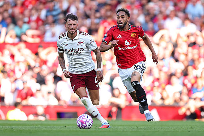 Neville appreciates MU and Arsenal after the first round of the Premier League